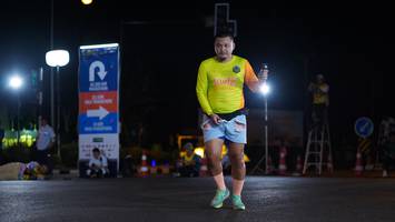 BIB: 201
                            <button type="button" onclick="openModal(23161646)" class="btn btn-primary btn-sm float-right btn-popup" data-toggle="modal" data-target=".modal-high-quality">
                        <i class="fas fa-shopping-cart"></i> Add to Cart
                    </button>
                                            <button type="button" onclick="isThisMe(23161646, true)" class="btn btn-success btn-sm float-right btn-popup btn-isme hidden" data-toggle="tooltip" data-placement="bottom" title="นี่คือรูปของคุณใช่ไหม คลิกที่นี่เพื่อเอาเข้าอัลบั้ม">
                        <i class="fas fa-plus"></i> Add to album
                    </button>
                    <button type="button" onclick="isThisMe(23161646, false)" class="btn btn-warning btn-sm float-right btn-popup btn-isnotme hidden">
                        <i class="fas fa-ban"></i> Remove from album
                    </button>